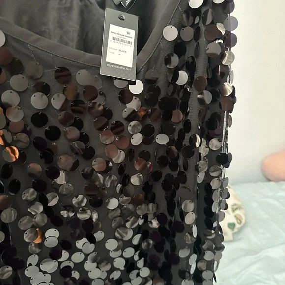 City chic Sequin Groove Dress Black, size 18, “M” in city chic sizes - Picture 8 of 10